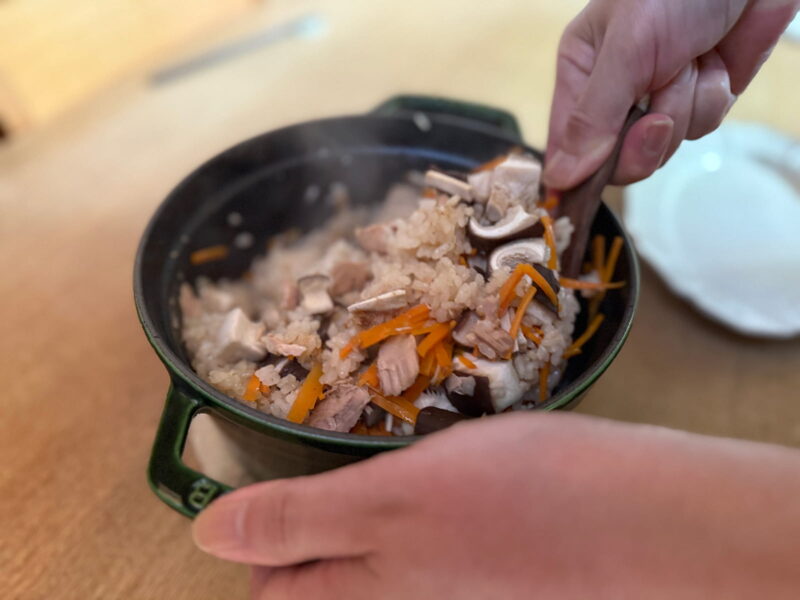 しいたけを混ぜた炊き込みご飯