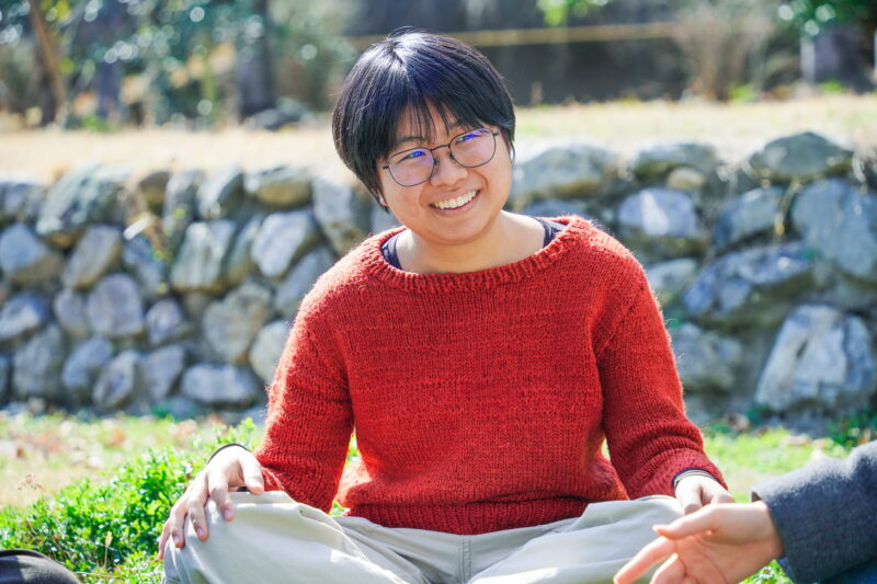 赤色が似合う夏さん