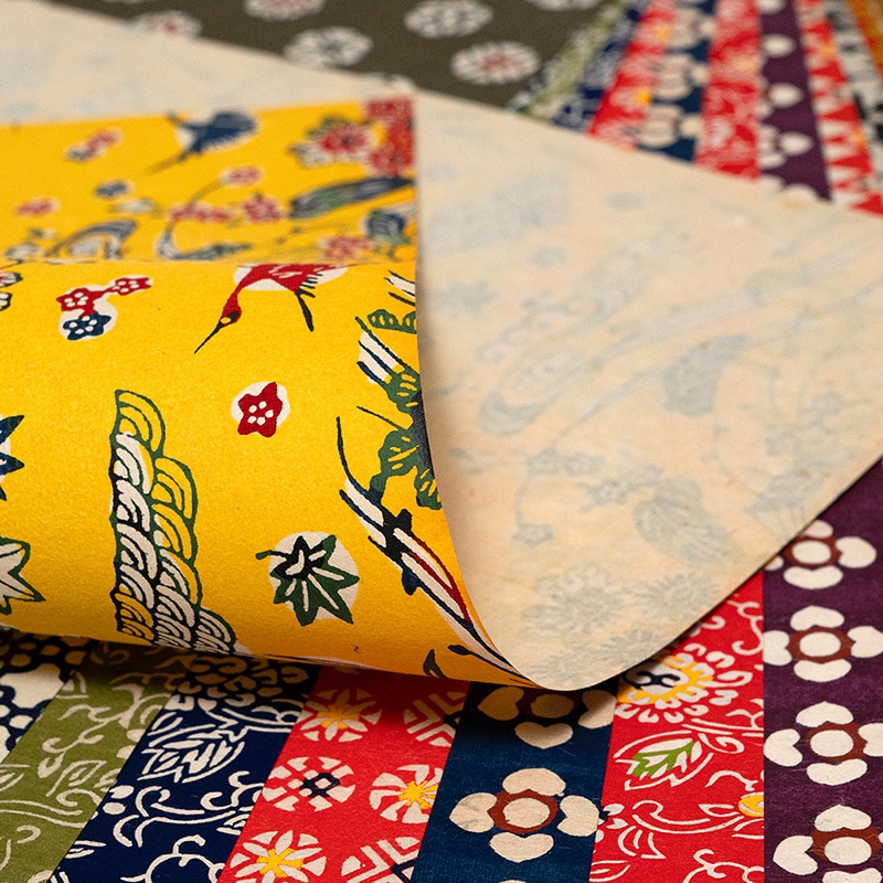 古布　両面染め　型染　藍染　上っ張り　紅花染め　団扇 古布 両面染め 型染 藍染 上っ張り 紅花染め 団扇 藍染め うちわ