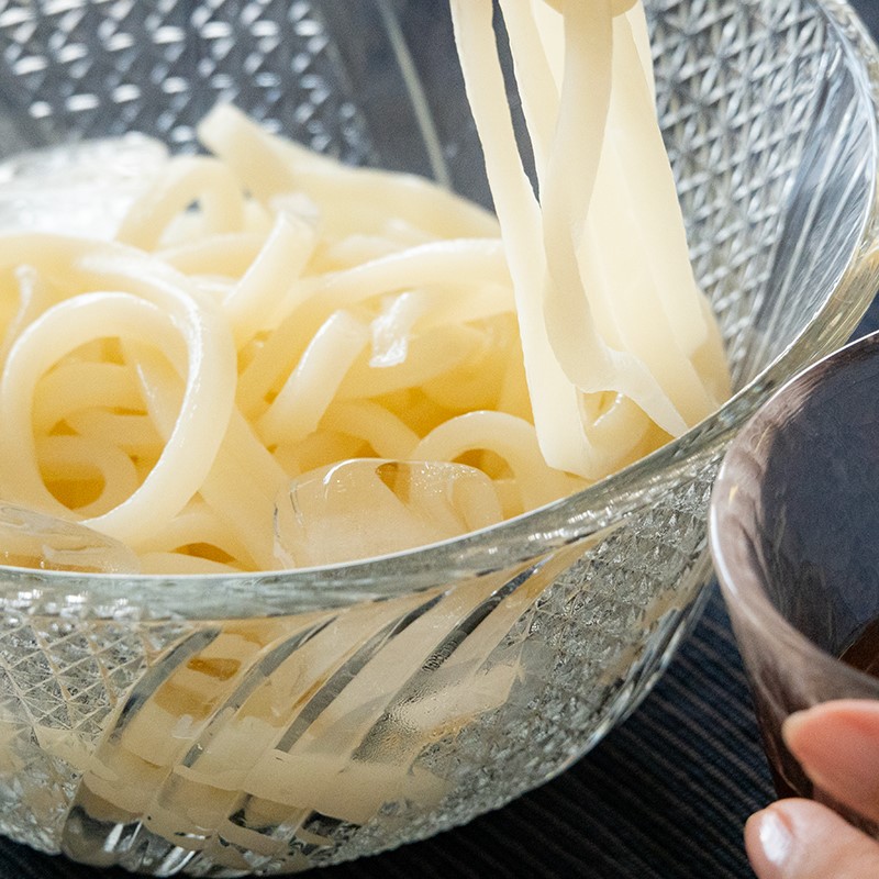 贈答たらいうどん5食（つゆ・わかめ付）