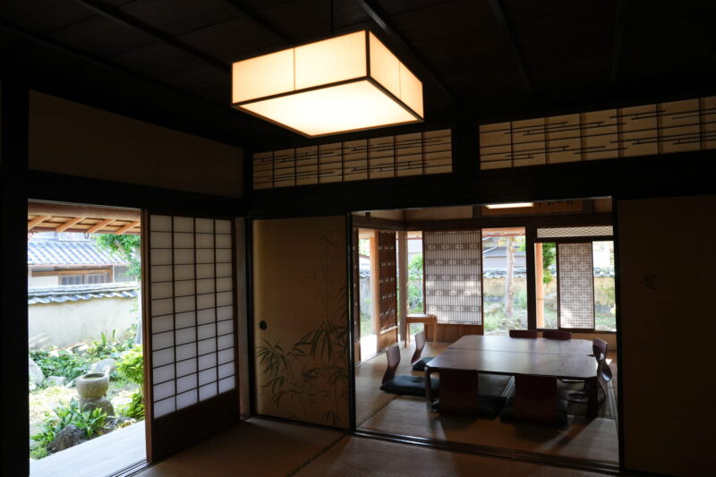 谷屋(たんにゃ)の中