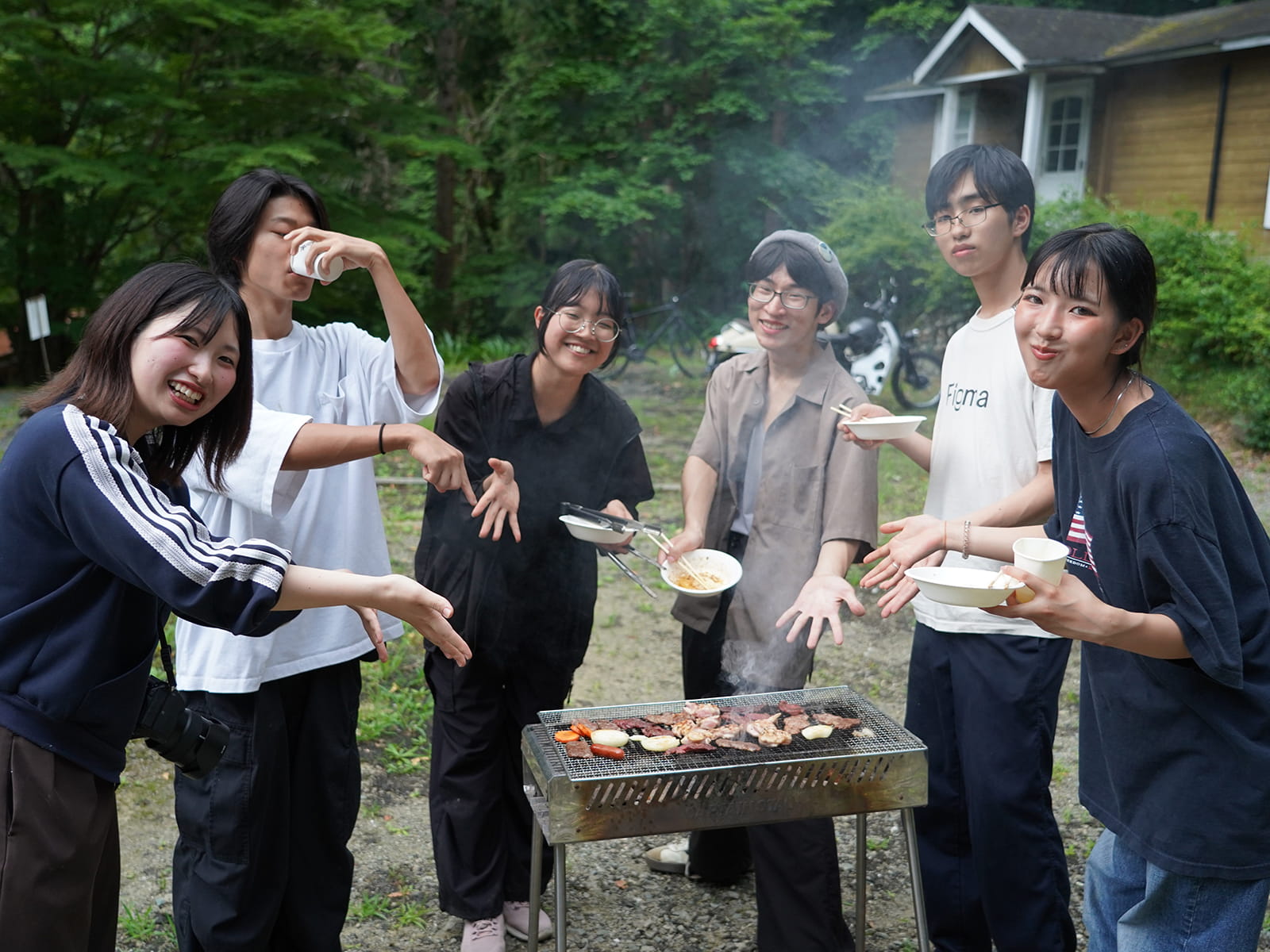 2期生キャンプのバーベキューの様子